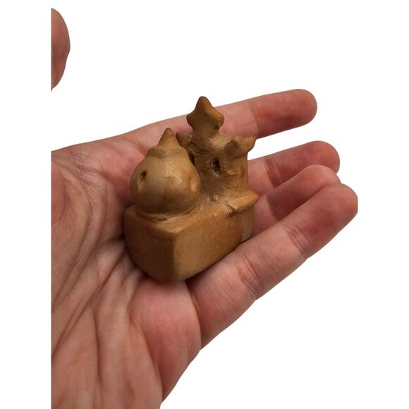 Vintage Native American small, hand-sculpted clay figure miniature art piece - Picture 6 of 6